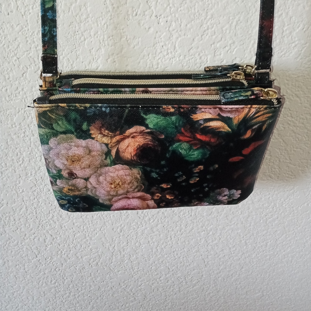 Gorgeous Floral Crossbody